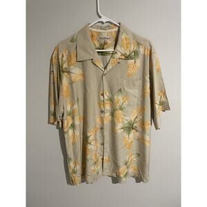 Tommy Bahama 100% Silk Men’s Size Large Cream Short‎ Sleeve Shirt Tropical